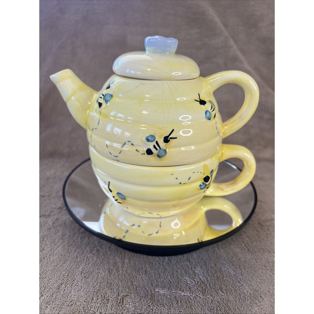 Vintage Designpac Beehive Tea for One Ceramic Teapot with Cup